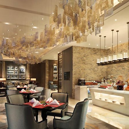 Wanda Realm Liuzhou Hotel Exterior photo