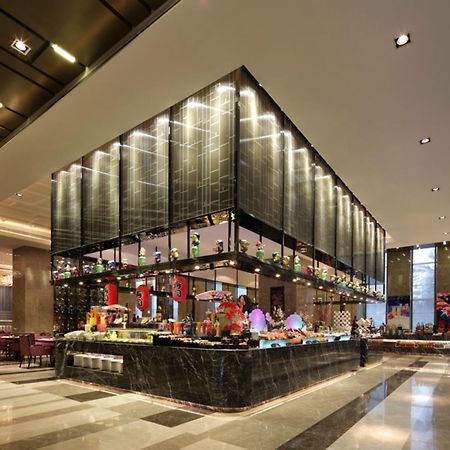 Wanda Realm Liuzhou Hotel Exterior photo