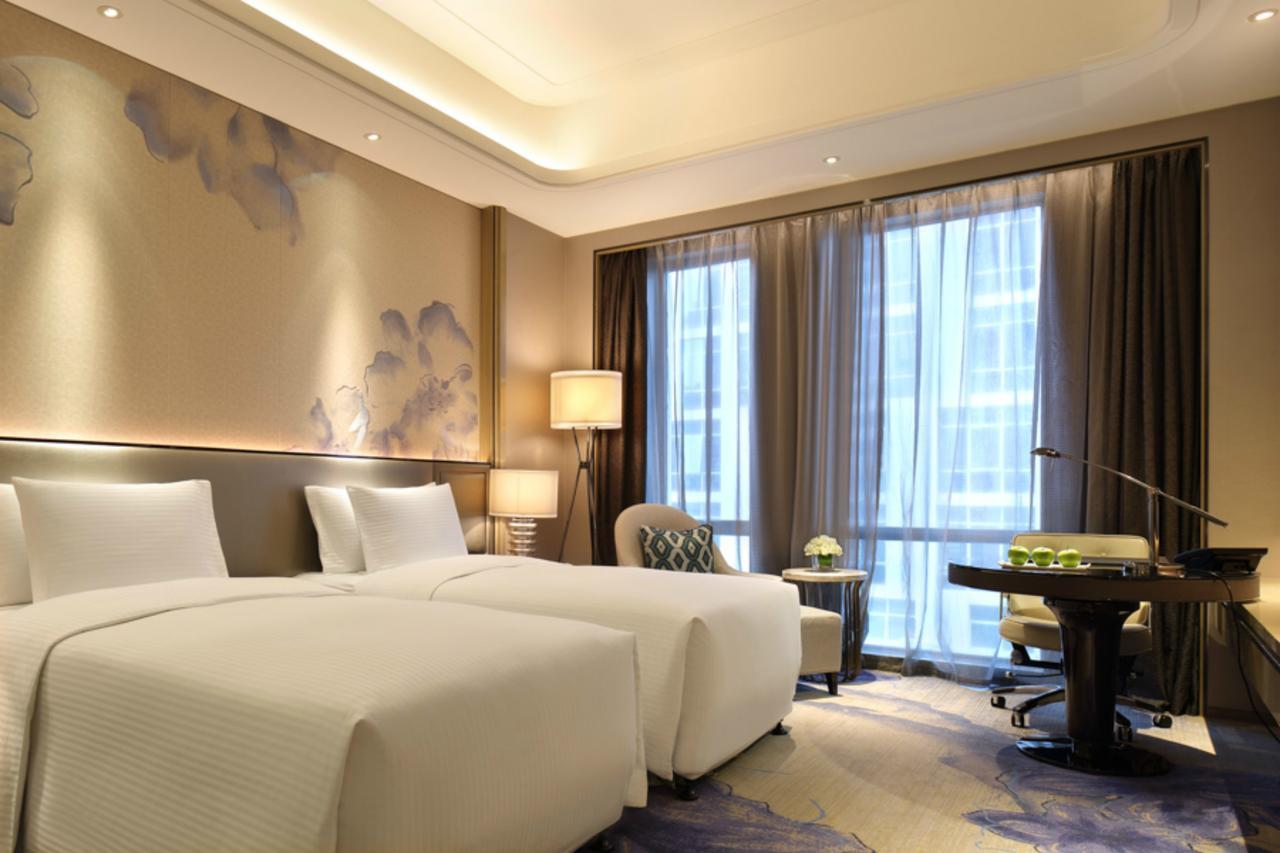 Wanda Realm Liuzhou Hotel Exterior photo